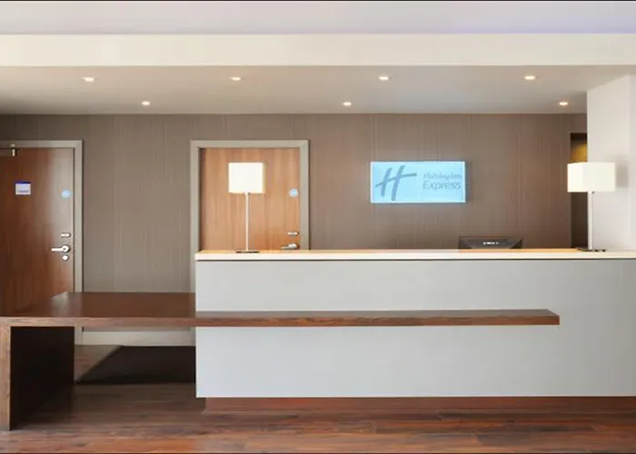 Holiday Inn Express Liverpool Hoylake, An Ihg Hotel